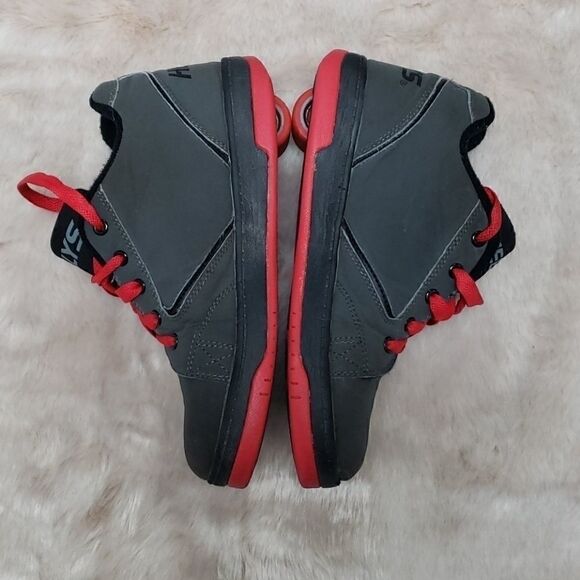 HEELYS SKATE SHOES, SIZE 6 - Picture 7 of 15